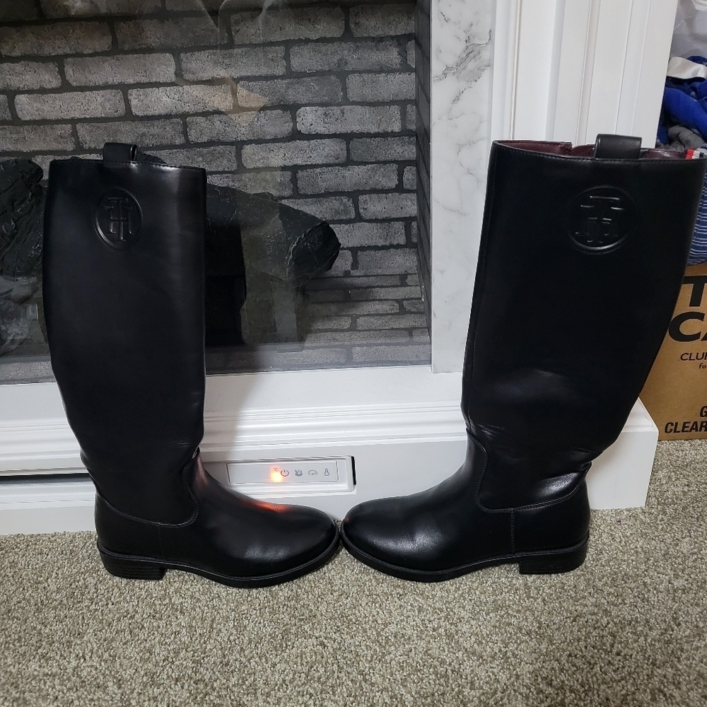 Tommy Hilfiger Deelia Black Riding Boots, Size 6 - Picture 2 of 10